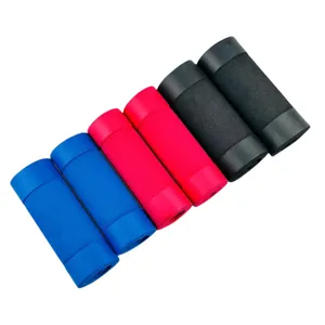 Details of universal motorcycle bicycle foam handlebar grips, non-slip sweat-absorbent design.