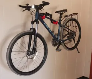 Supporto da parete per mountain bike staffa di parcheggio a doppio gancio robusto