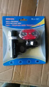 Kit d'éclairage LED avant et arrière pour vélo, phare étanche et feu de signalisation.
