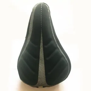 Housse de selle de vélo noire et ergonomique avec résille respirante pour VTT.