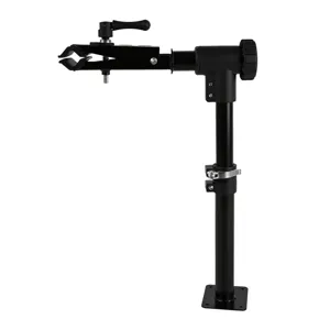 Supporto per riparazione bici dettaglio, morsetto da banco in metallo per manutenzione.