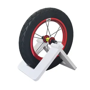 Kinder Laufrad Ständer 12 Zoll Rad Display Halterung stabile Holzparkhalterung für Fahrräder.
