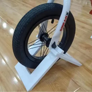 Kinder Laufrad Fahrradständer Kunststoff Faltbarer Fahrradhalter Ständer Für Kleinkind Push Bikes Outdoor Aufbewahrung
