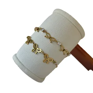 Brazalete de acero inoxidable chapado en oro 18K con lazo y cristal para mujer, joyería elegante.