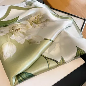 2023 New Silk Scarf Floral Print Mulberry Silk Neck Scarf Elegant Green Square Scarf