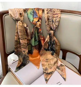 Sciarpa di seta lunga e sottile stampata con paesaggio d'arte retro, elegante foulard.