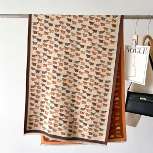 Sciarpa spessa in imitazione cashmere con grazioso motivo di mucca, orlo con frange, scialle invernale.