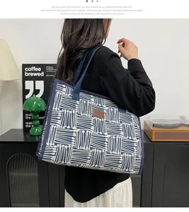 2025 new casual fashion large capacity geometric patterned tote shoulder bag for women