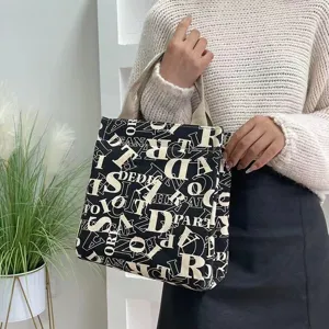 Chic fashion canvas tote bag, casual daily commuting lunch handbag with stylish letter print.