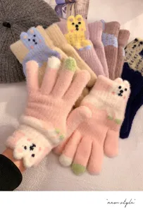 Schattige roze gebreide touchscreen handschoenen met pluche cartoon dierontwerp voor warme winter.