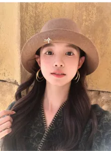 Elegant 100% pure wool wide brim fisherman hat for women, perfect autumn winter fashion.