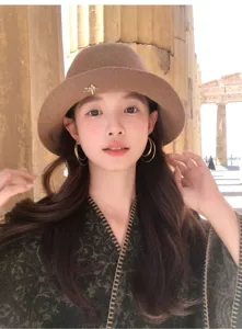 Elegant pure wool wide-brim fisherman hat for women, retro autumn winter dome felt basin hat.