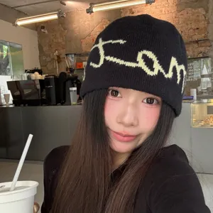 Korean Style Casual Letter Knitted Beanie Hat Unisex Winter Warm Slouchy Knit Cap Fashion Streetwear Skull Cap