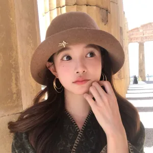 Classic pure wool wide-brim bucket hat for women, elegant vintage dome cloche hat autumn winter.
