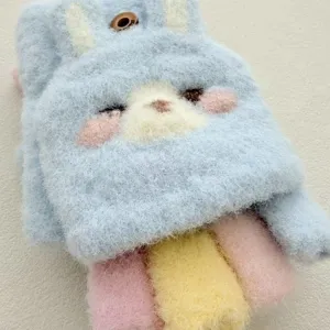 Détail en tricot pelucheux de lapin mignon pour gants d'hiver chauds sans doigts