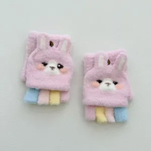 Gants tricotés rose sans doigts avec joli visage de lapin, accessoire d'hiver confortable.