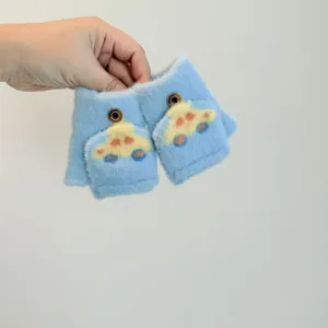 Mitoufles d'hiver en polaire corail pour enfants avec motif de voiture mignon, doux.