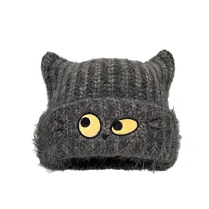 Niedliche Katzenohren Plüsch Strickmütze Winter warme Beanie Mütze mit bestickten Augen.