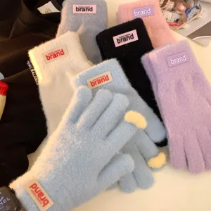Mignons Gants en Maille Peluche Chauds d'Hiver Pour Femmes Gants à Écran Tactile Thermiques Épais Couleur Unie Motif de Cœur Pour Cyclisme en Plein Air Accessoires