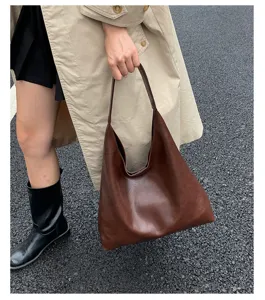 Casual PU lederen schoudertas met grote capaciteit voor dagelijks pendelen van vrouwen.