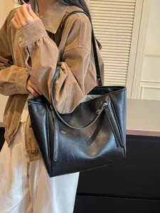 Zwarte PU lederen tote bag in Koreaanse stijl, grote capaciteit casual schoudertas voor dames.