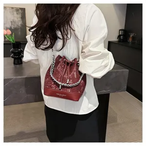 Retro slangeprint emmertas met ketting trekkoord elegante dames schoudertas crossbody tas.