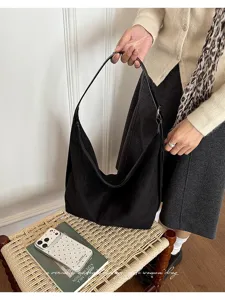 Vintage suède grote capaciteit schouder hobo tas casual veelzijdige crossbody tas voor dames.