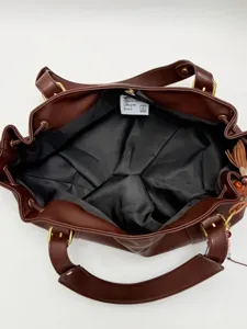 Koreanische braune PU Leder Tote Tasche mit Kordelzug und grosser Kapazitaet Alltag Handtasche