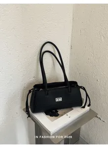 Zwarte gewatteerde schoudertas detail, stijlvolle PU lederen tas met dubbele schouderband.