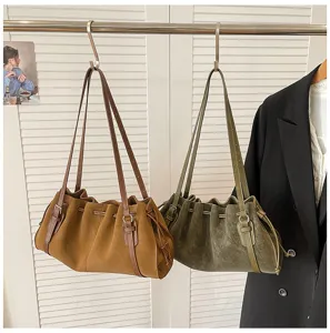 Einfarbige Vintage Falten Schultertasche für Damen, lässige Handtasche mit Kordelzug.