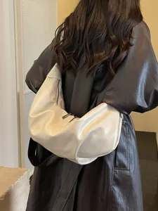 Koreaanse stijl casual schoudertas voor vrouwen, eenvoudige crossbody dumpling tas.