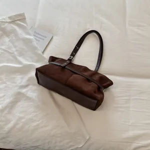 Vintage bruine suède schoudertas voor dames, chique onderarm tas voor dagelijks woon-werk.
