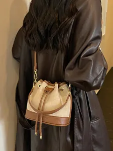 Retro emmertas voor dames, stijlvolle schoudertas en trendy crossbody tas van suède.