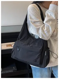 Borsa a tracolla minimalista in tela casual, shopper alla moda grande capacità quotidiana.