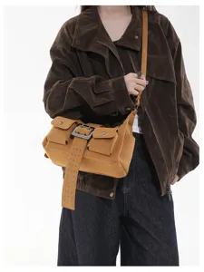 Retro bruine suède schoudertas met meerdere zakken stijlvolle casual crossbody tas