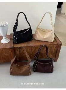 Retro Nieten Schultertasche, schicke Motorrad Achseltasche, trendige Pendler Tasche.