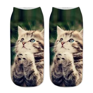 Cute 3D cat print ankle socks for men and women, funny cartoon breathable daily wear socks.