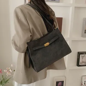 Borsa a tracolla da donna in camoscio minimalista grande capacità tinta unita elegante borsa