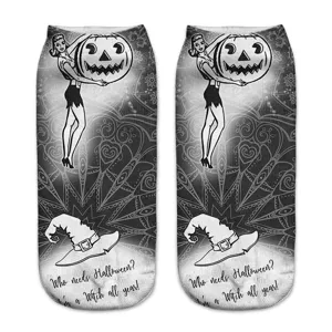 Halloween 3D print women socks, retro witch and pumpkin pattern casual short cotton ankle socks.