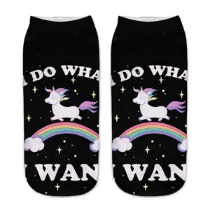Divertidos calcetines 3D con un tierno diseño de unicornio y arcoíris para mujeres.