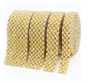 Αυτοκόλλητη ταινία strass για κατασκευές DIY, λαμπερή κρυσταλλική ταινία διαμαντιού σε ρούχα.