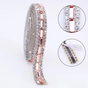Ruban de strass autocollant cristaux brillants bordure DIY pour accessoires de vêtements.