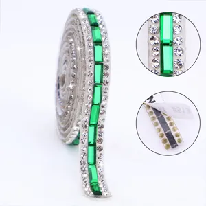 Ruband de strass en verre autocollant DIY bande de cristal decorative vetements