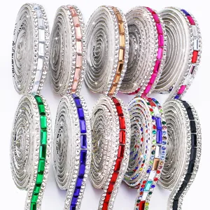 Bande de Strass en Verre Autocollante Ruban de Perçage Décoratif DIY Garniture en Strass de Cristal pour Accessoires d'Artisanat de Vêtement