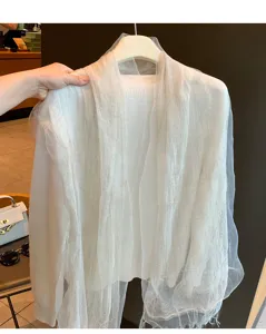 Weißes Stricktop mit leichtem Netz-Schal, elegante koreanische Damen Sommer-Kleidung.
