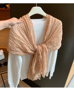 Klassischer Karoschal Damen Herbst Winter duenn Falten Schal stilvoll vielseitig Tuch