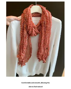 Orangeroter karierter Knitter Schal fuer Damen, leichter Herbst Winter Mode Damenschal.