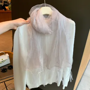 Elegantes zweilagiges Netzgarn-Halstuch, leichtes Fruehlings- und Sommerschaltuch fuer Damen.
