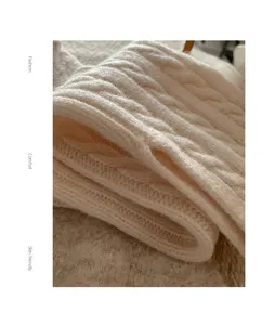 Reine Wolle Zopfmuster Doppelschicht Winterschal, dicker warmer einfarbiger Strickschal.