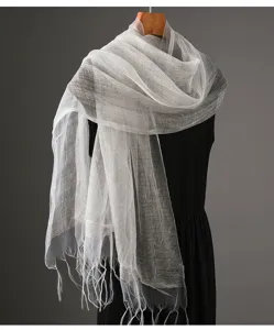 Doppelnehriger Mesh Fransen Schal Detail, leichtes transparentes Tuch für Sommer Strand Outfit.